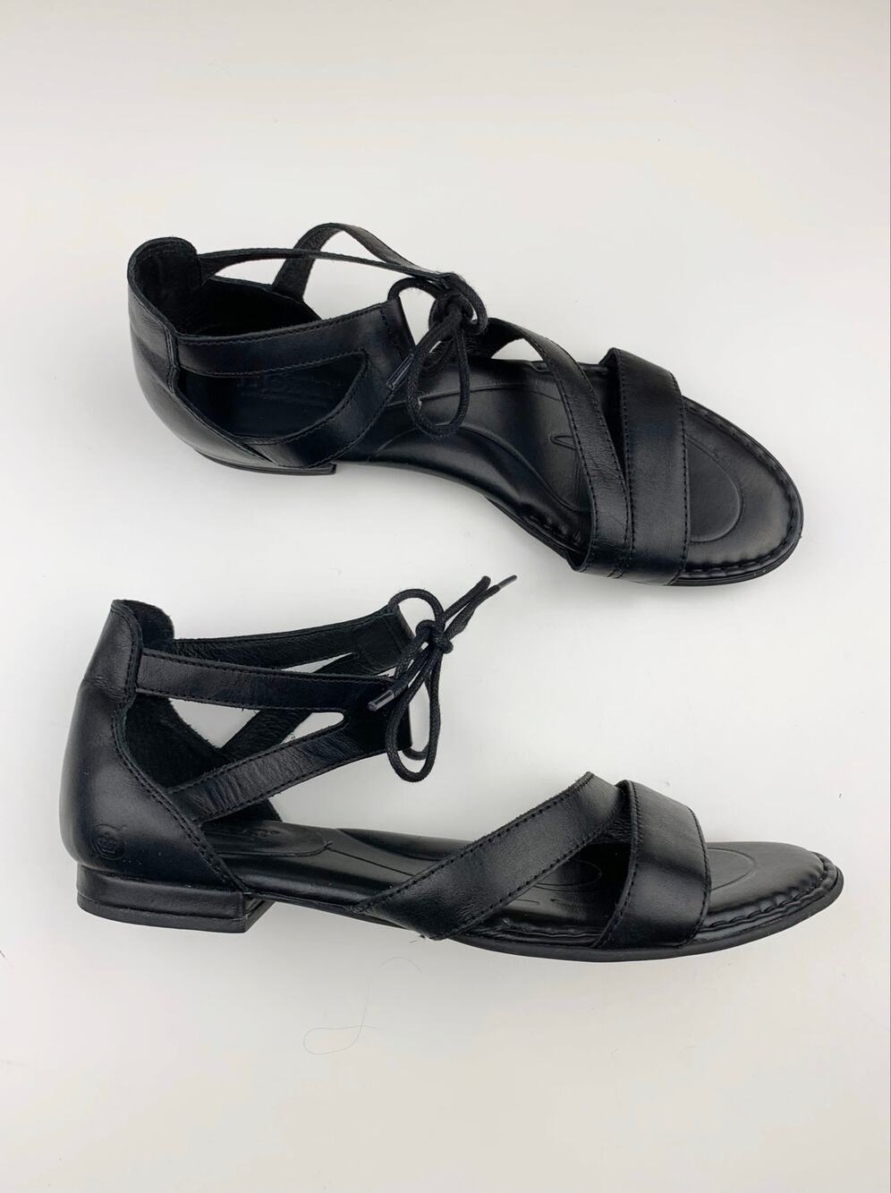 Born Casma Gladiator Sandals Black Leather Ankle Tie Lace Up Flats Women's 9